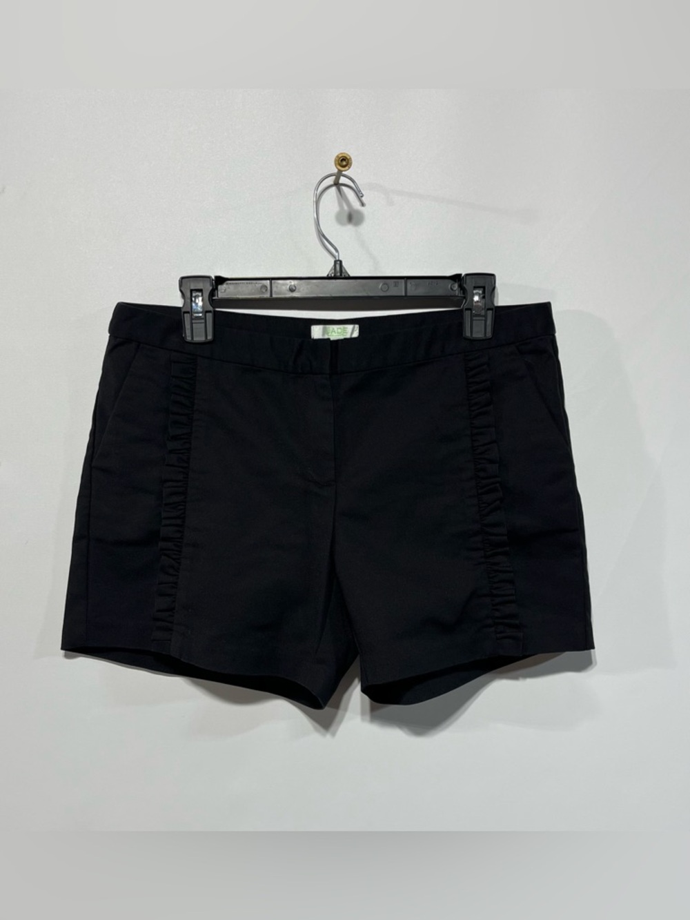 Jade Black Ruffle Cotton Shorts Women’s Size 10‎ Inseam 5”